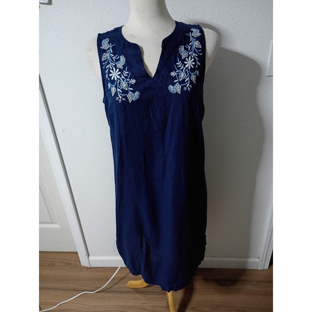 NWOT Croft & Barrow sleeveless navy blue shift dress Small Embroidery Floral